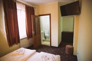Отели типа «постель и завтрак» Eldorado baza vidpochynku Солочин Стандартный двухместный номер с 1 кроватью-10