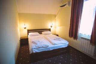 Отели типа «постель и завтрак» Eldorado baza vidpochynku Солочин Стандартный двухместный номер с 1 кроватью-11