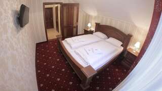 Отели типа «постель и завтрак» Eldorado baza vidpochynku Солочин Двухместный номер с 1 кроватью и балконом-8